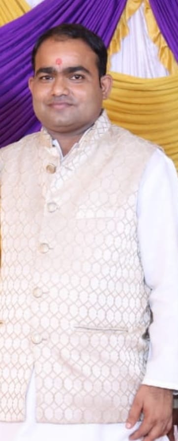 Vinay J Tiwari